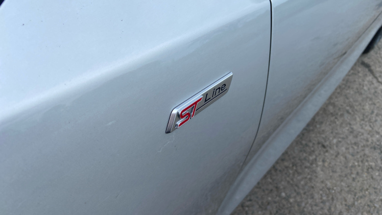 Ford Focus 1.0 EcoBoost Hybrid mHEV ST-Line X 5dr Petrol Hatchback